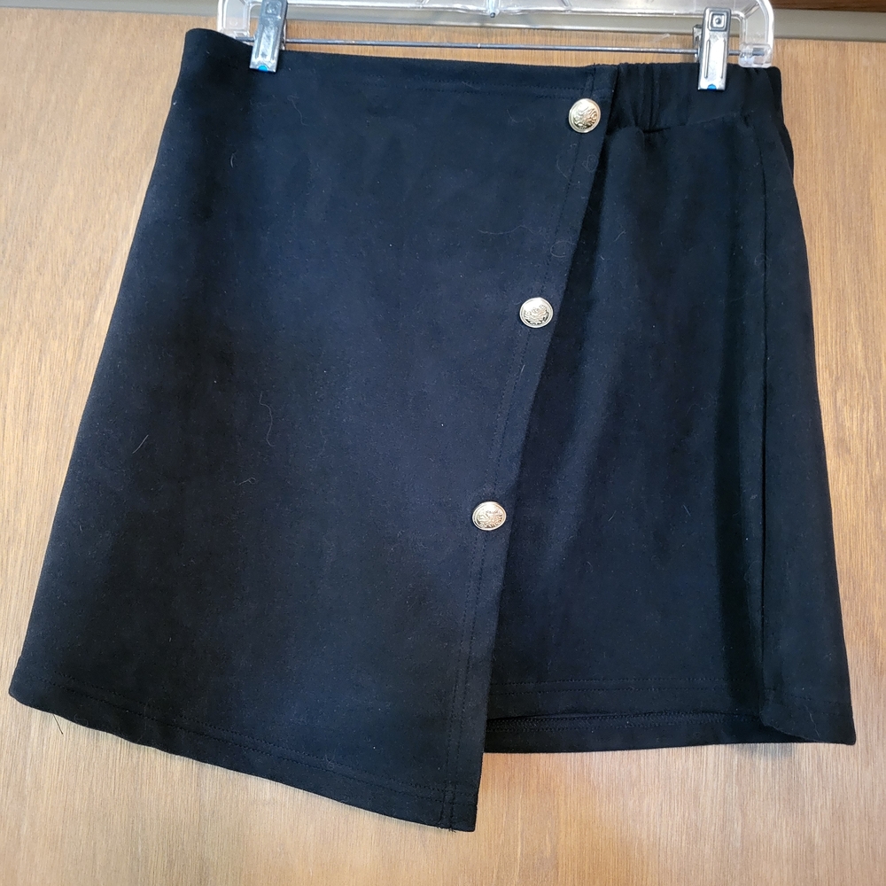 SHEIN Black Asymmetrical Button Skirt